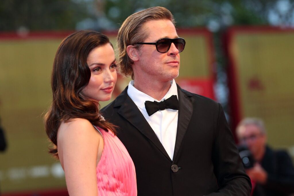 Blonde: Brad Pitt e Ana de Armas sul red carpet a Venezia 2022, l’attrice si commuove per la standing ovation | Movieplayer.it