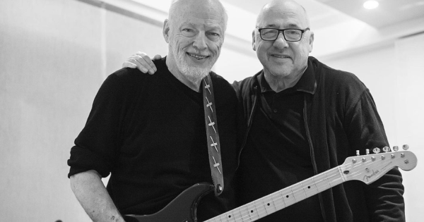 David Gilmour è in studio con Mark Knopfler: collaborazione in vista? Guarda le foto | Virginradio.it